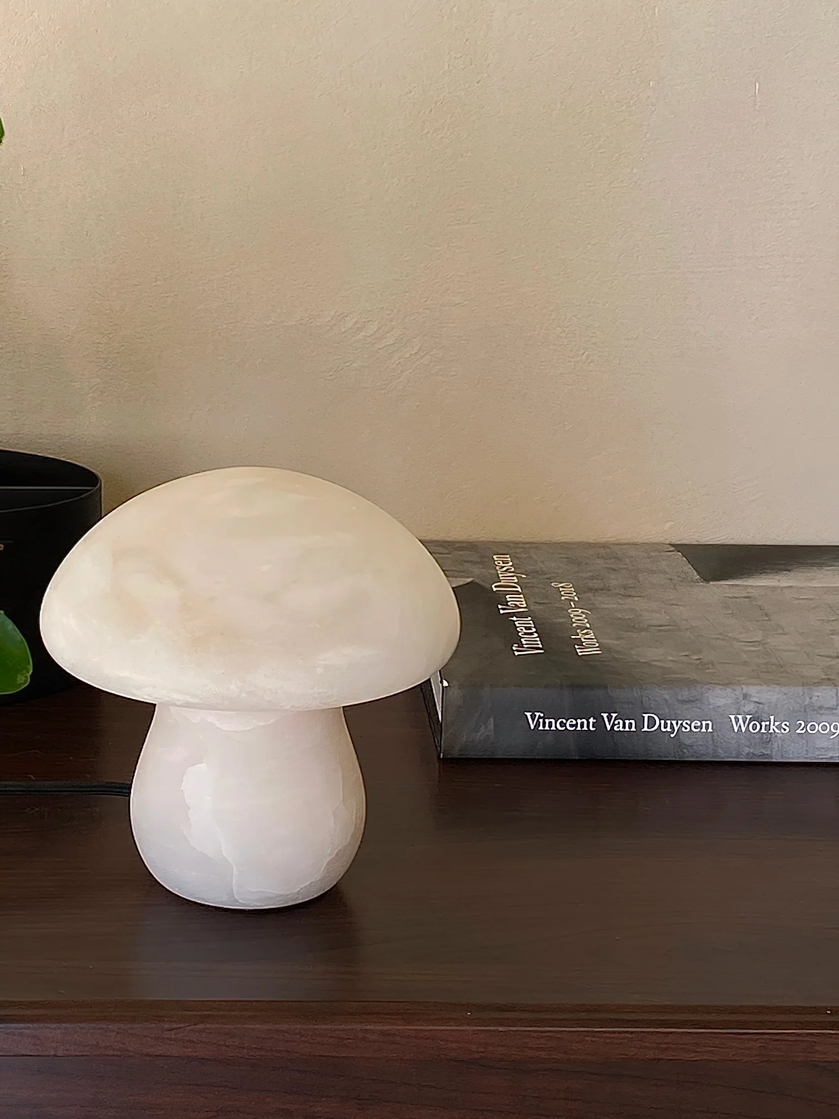 Alabaster Mushroom Table Lamp - Image 17