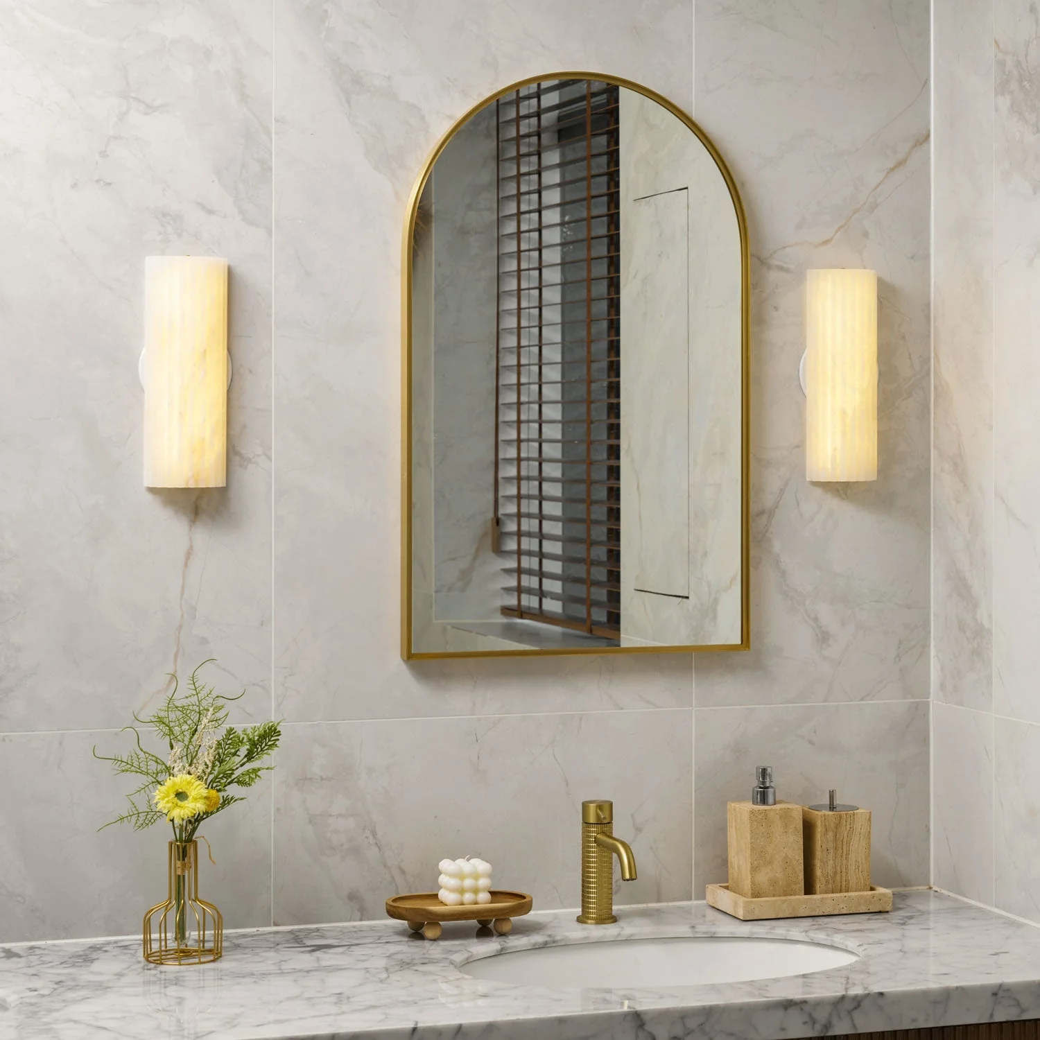 Alvia Alabaster Wall Light - Image 3