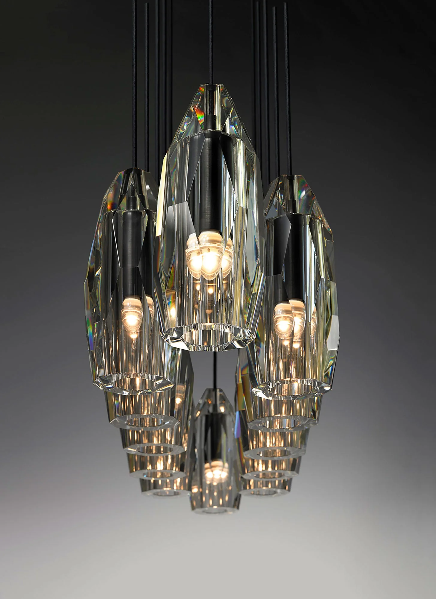 Chapt Linear Chandelier - Image 6