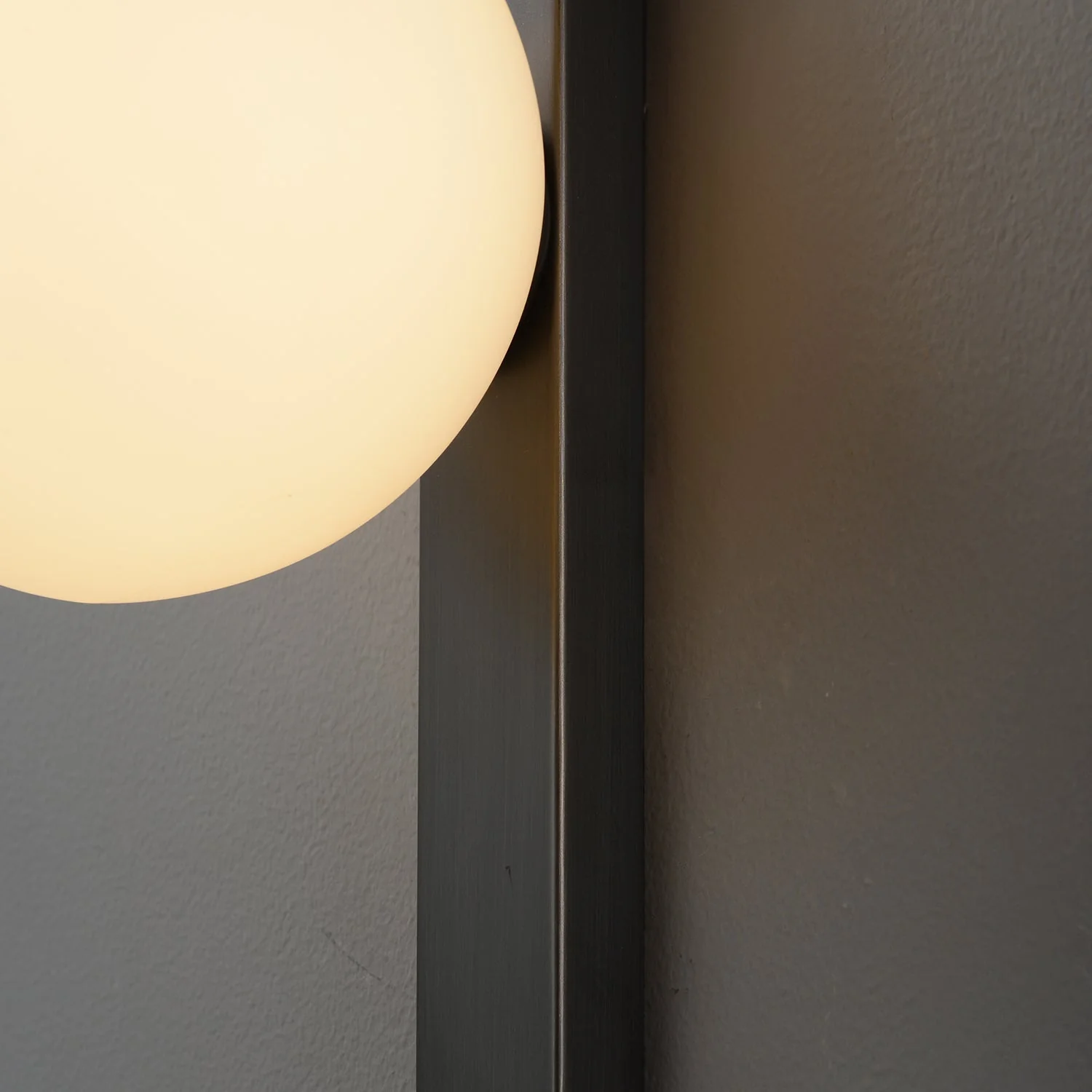 Circ Wall Lamp - Image 9