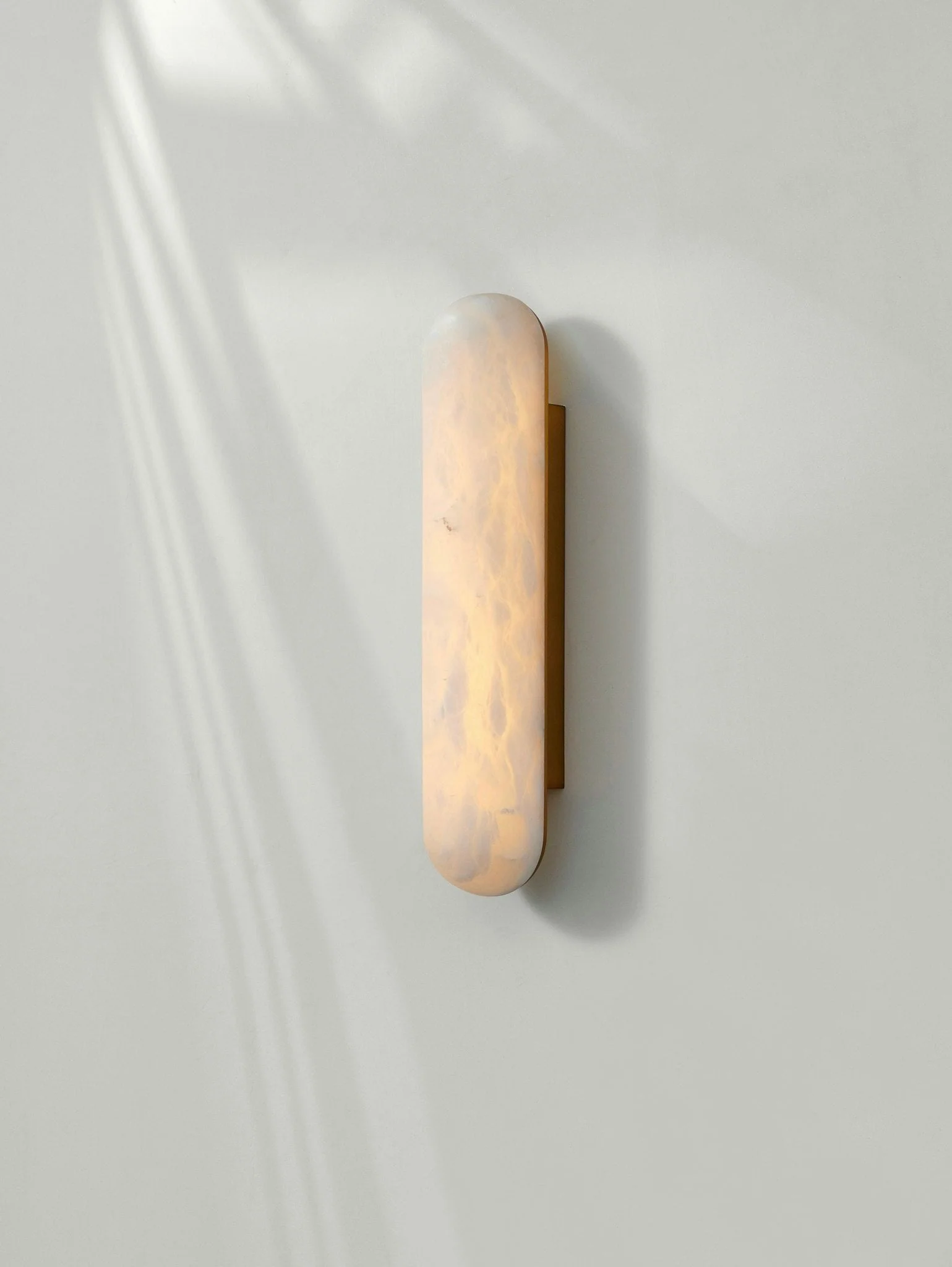 Claire Sconce 39cm Alabaster - Image 8