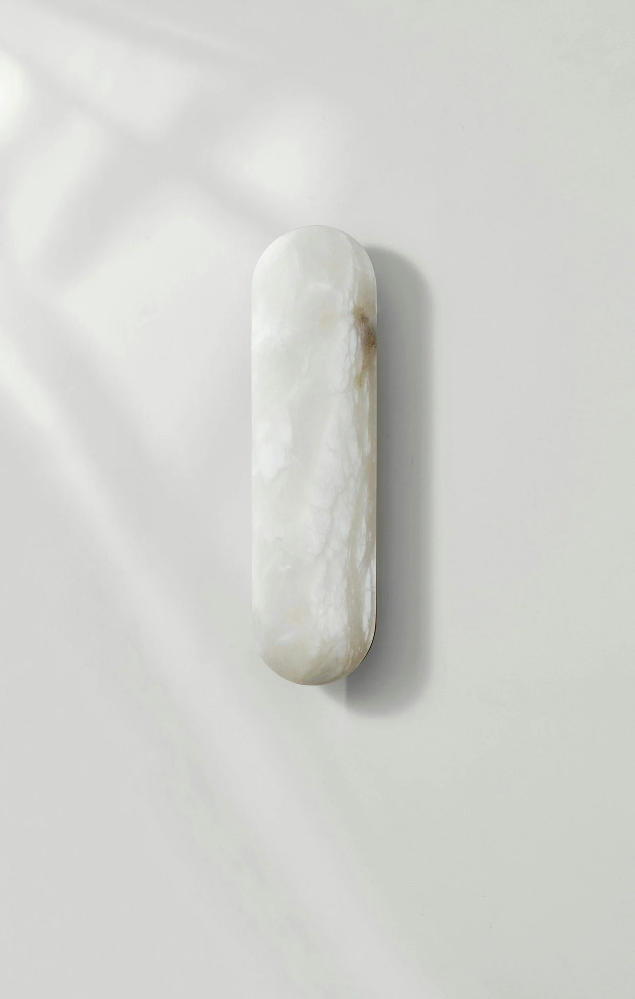 Claire Sconce 42cm Alabaster - Image 3