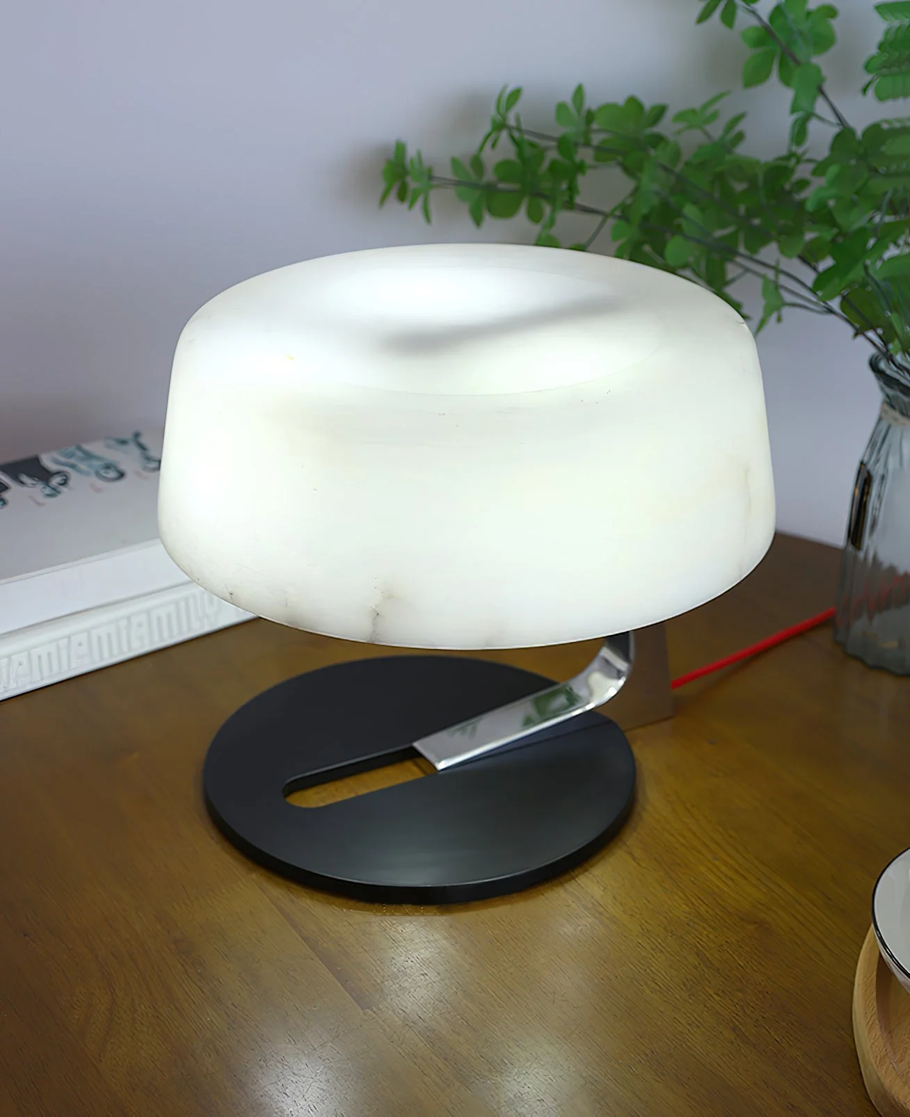 Comete Alabaster Table Lamp - Image 16