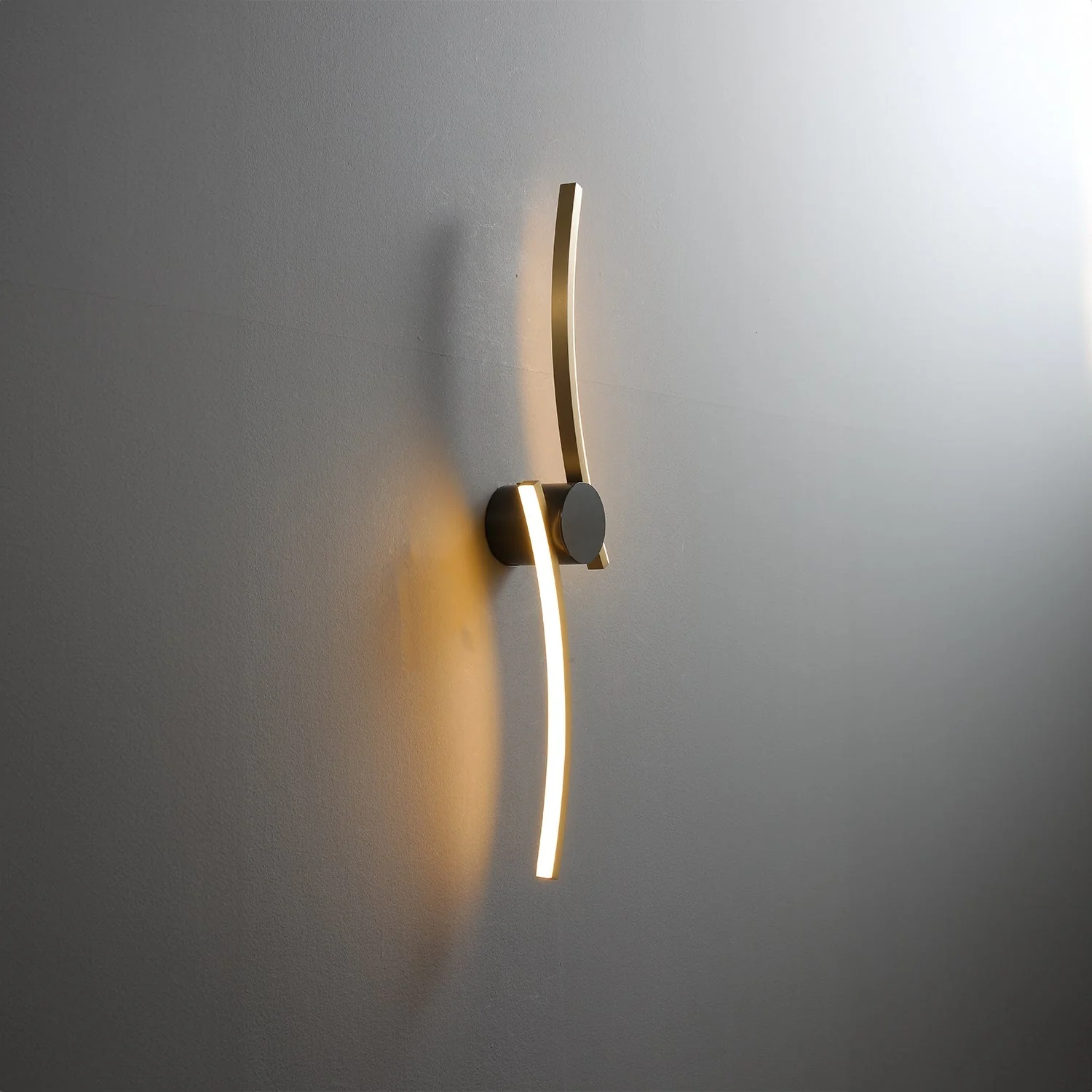 Coordinates 3 Brass Wall Lamp - Image 10