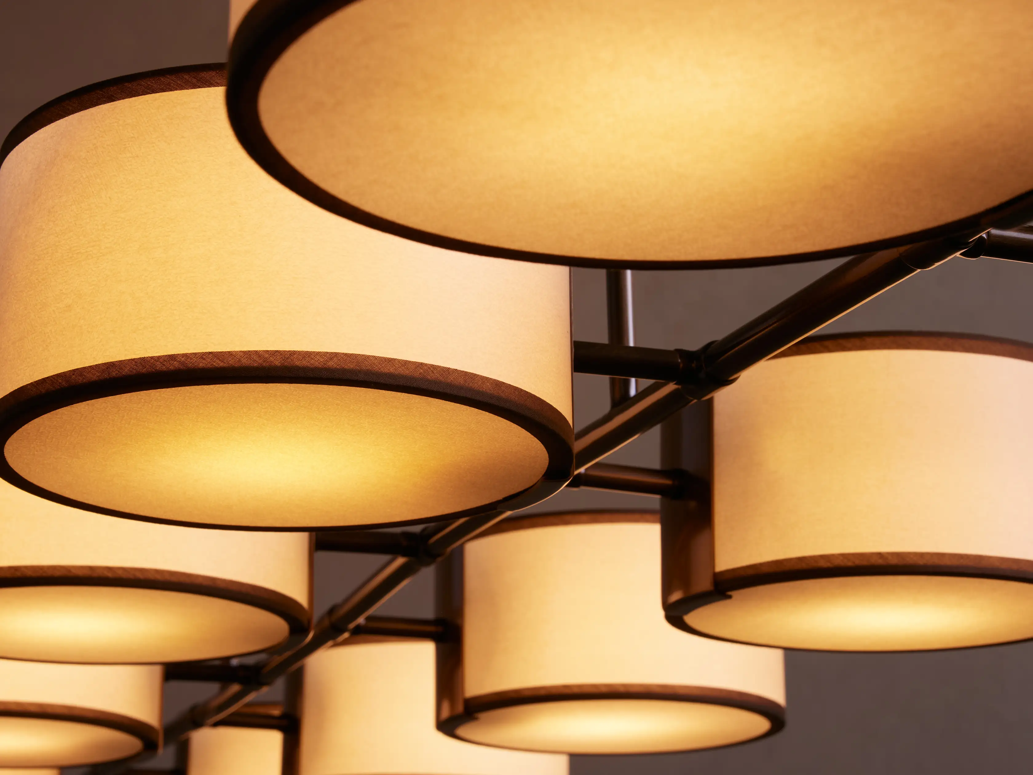 Daphne Linear Chandelier - Image 34