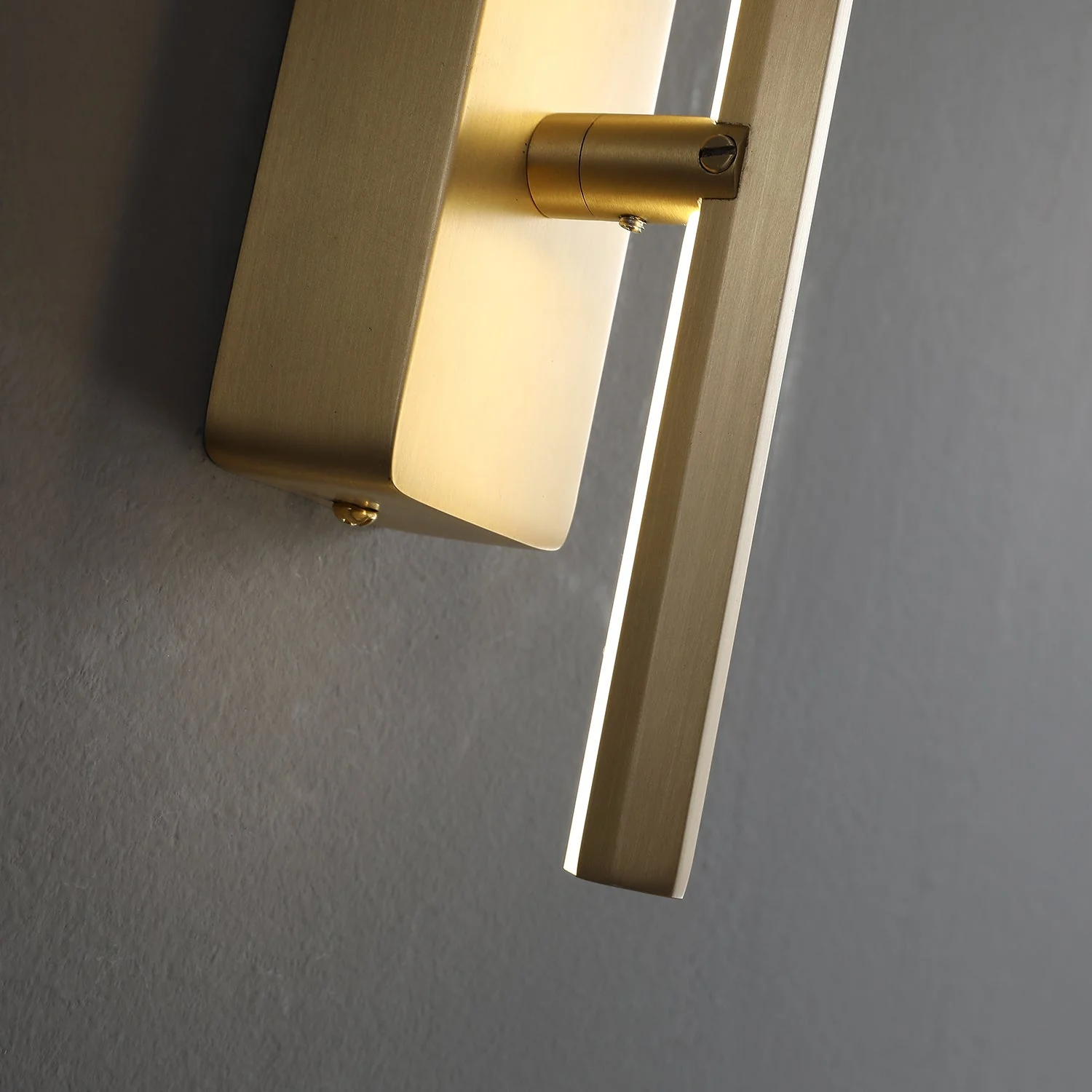 Dovevuoi Brass Wall Lamp - Image 14