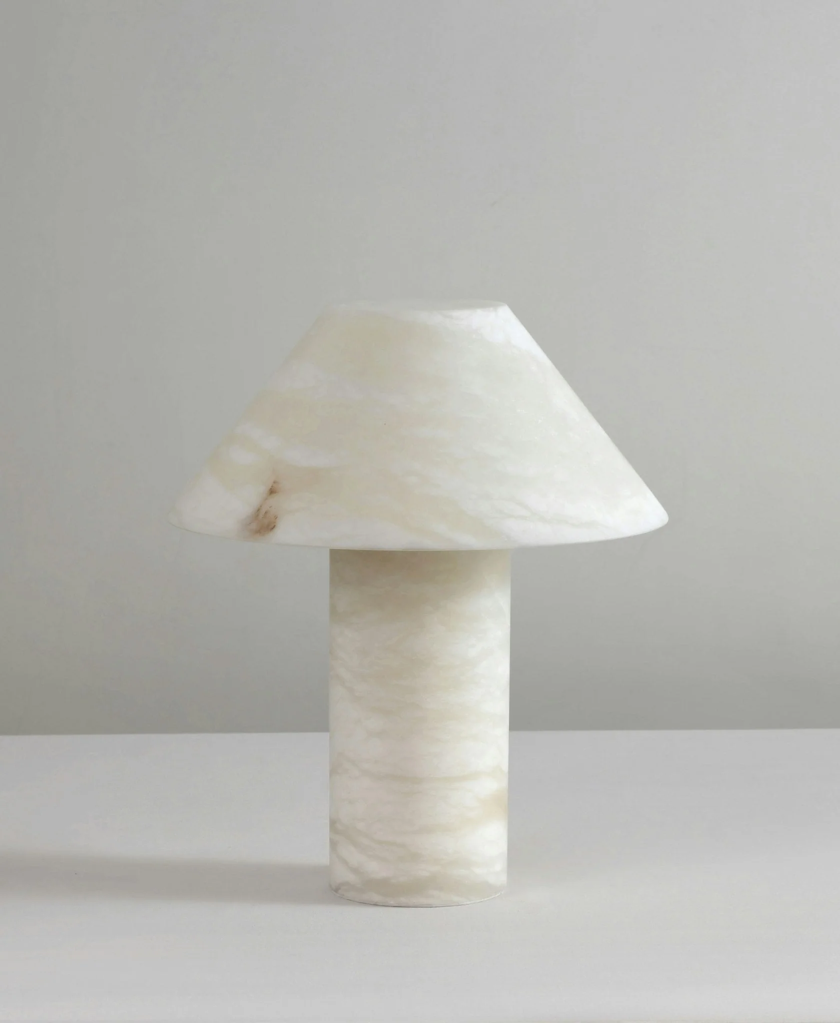 Ella Table Lamp Grand Alabaster - Image 3