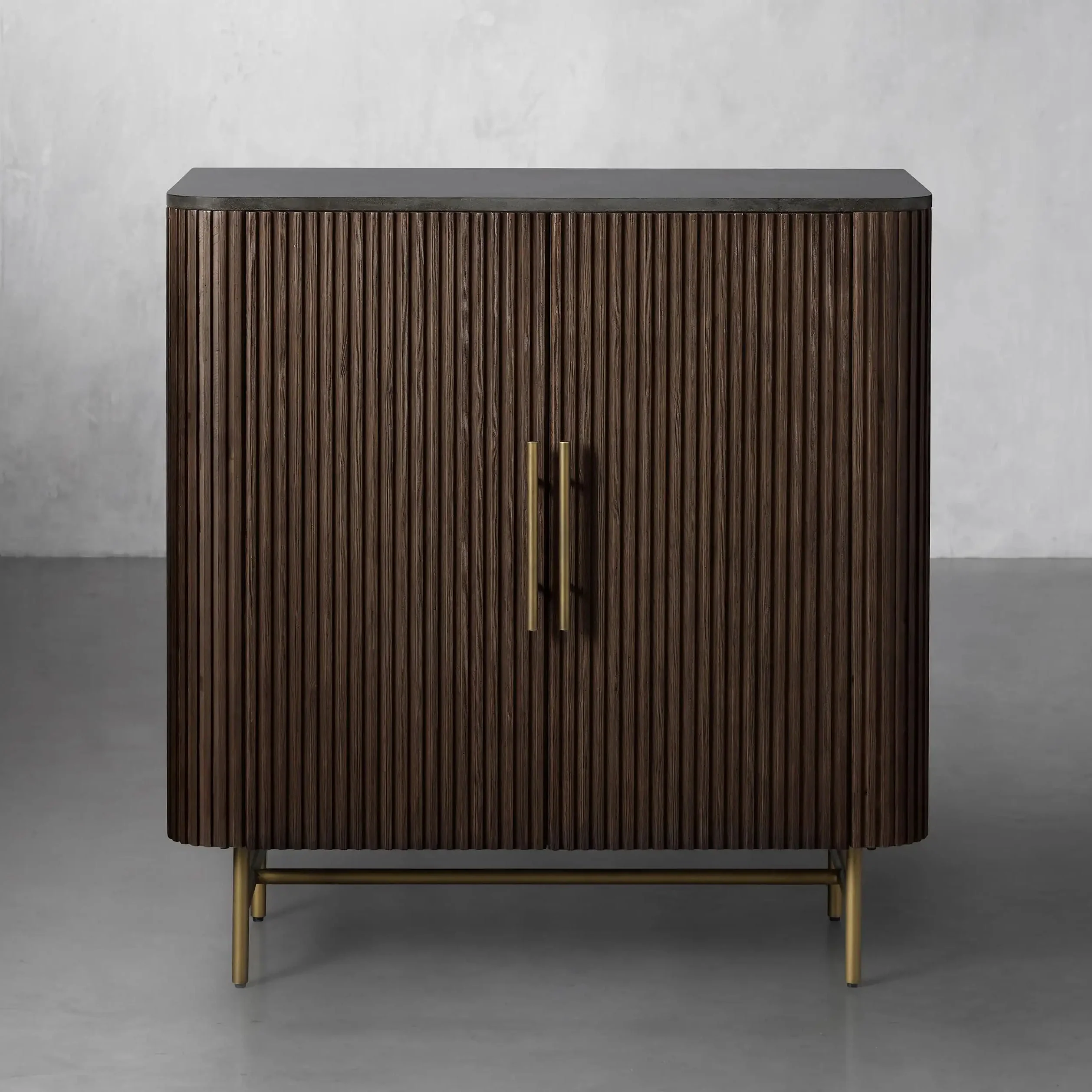 Arden Bar Cabinet - Image 9