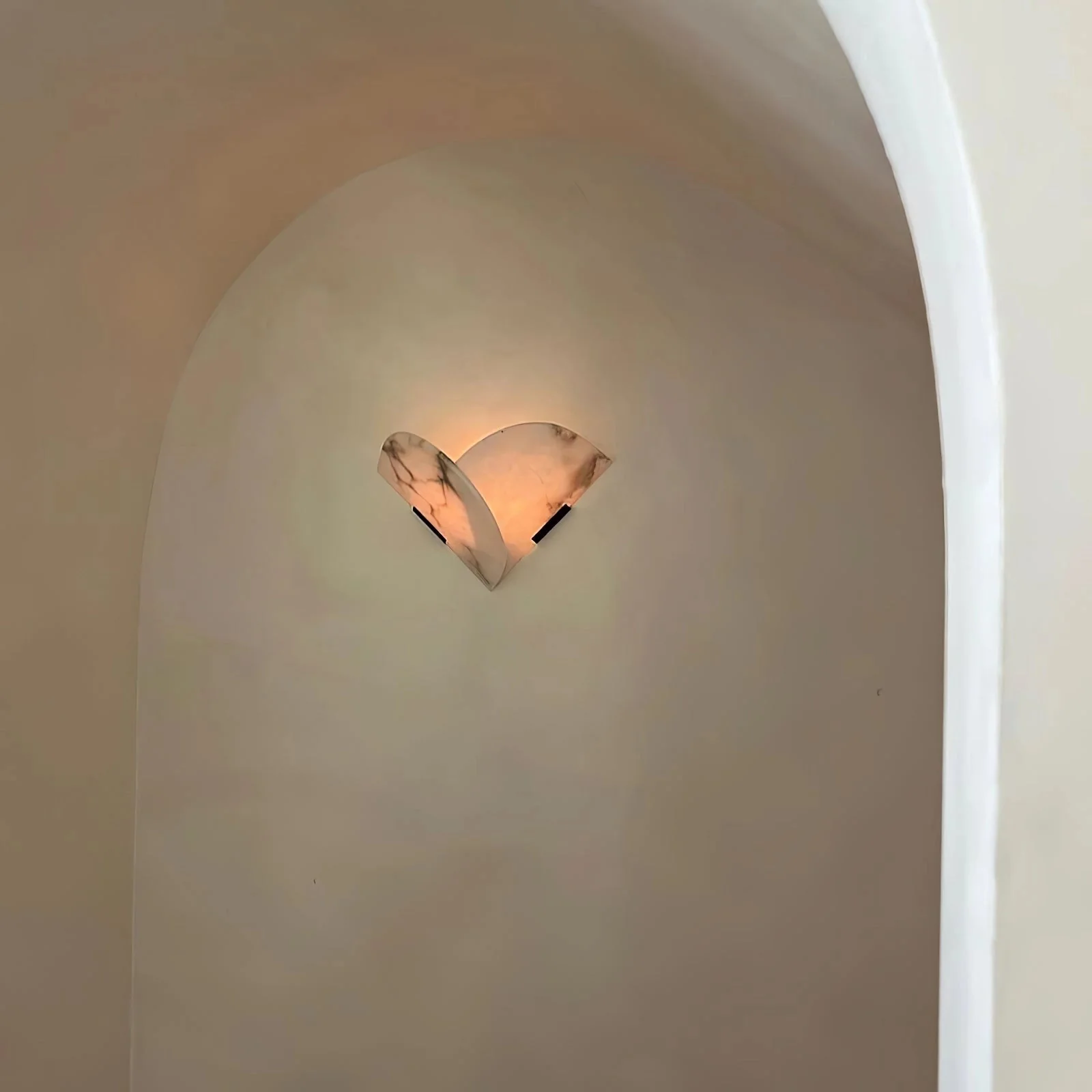 Fly Gaby Alabaster Wall Lamp - Image 15