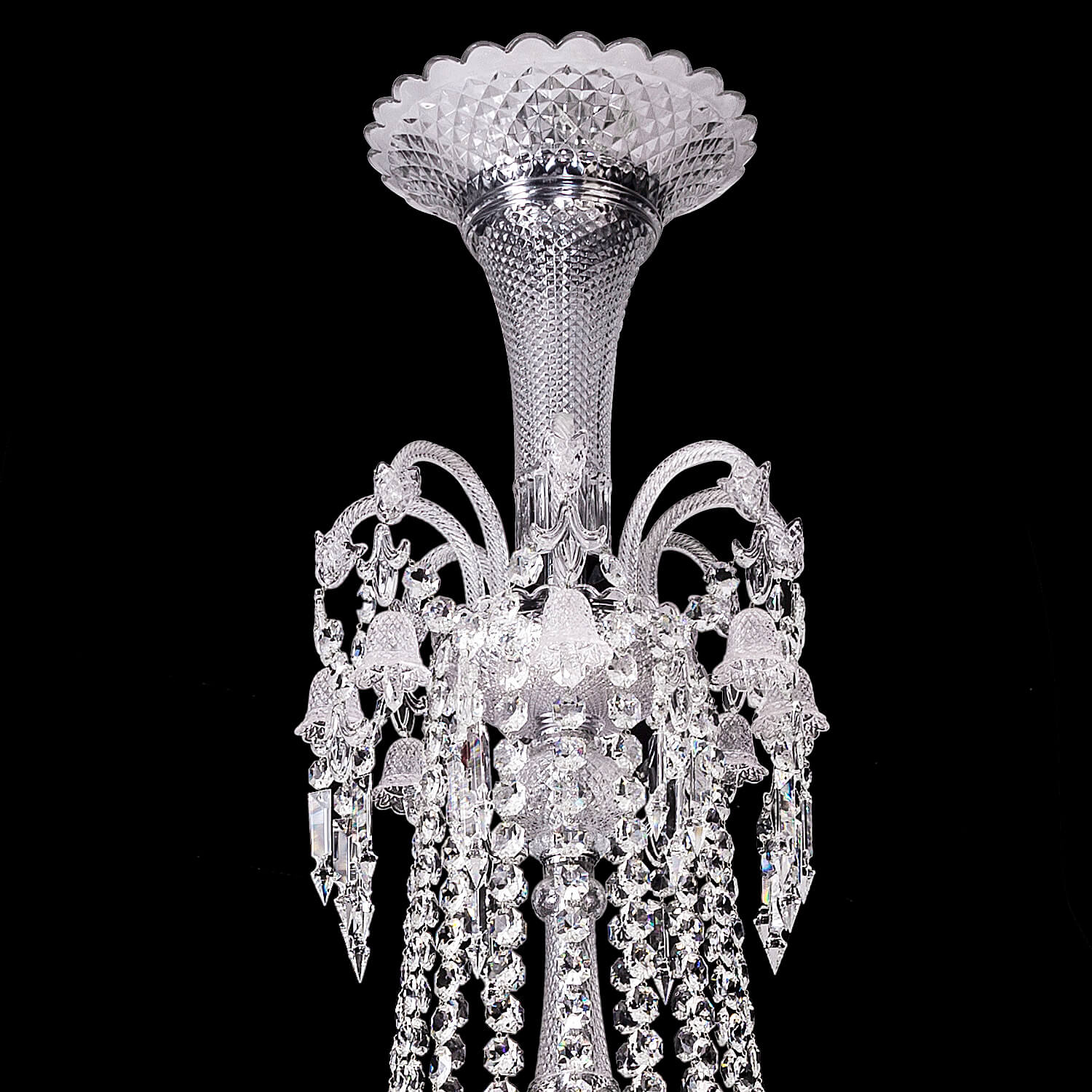 Bakala Traditional Luxury Bastian Crystal Chandelier - Image 4