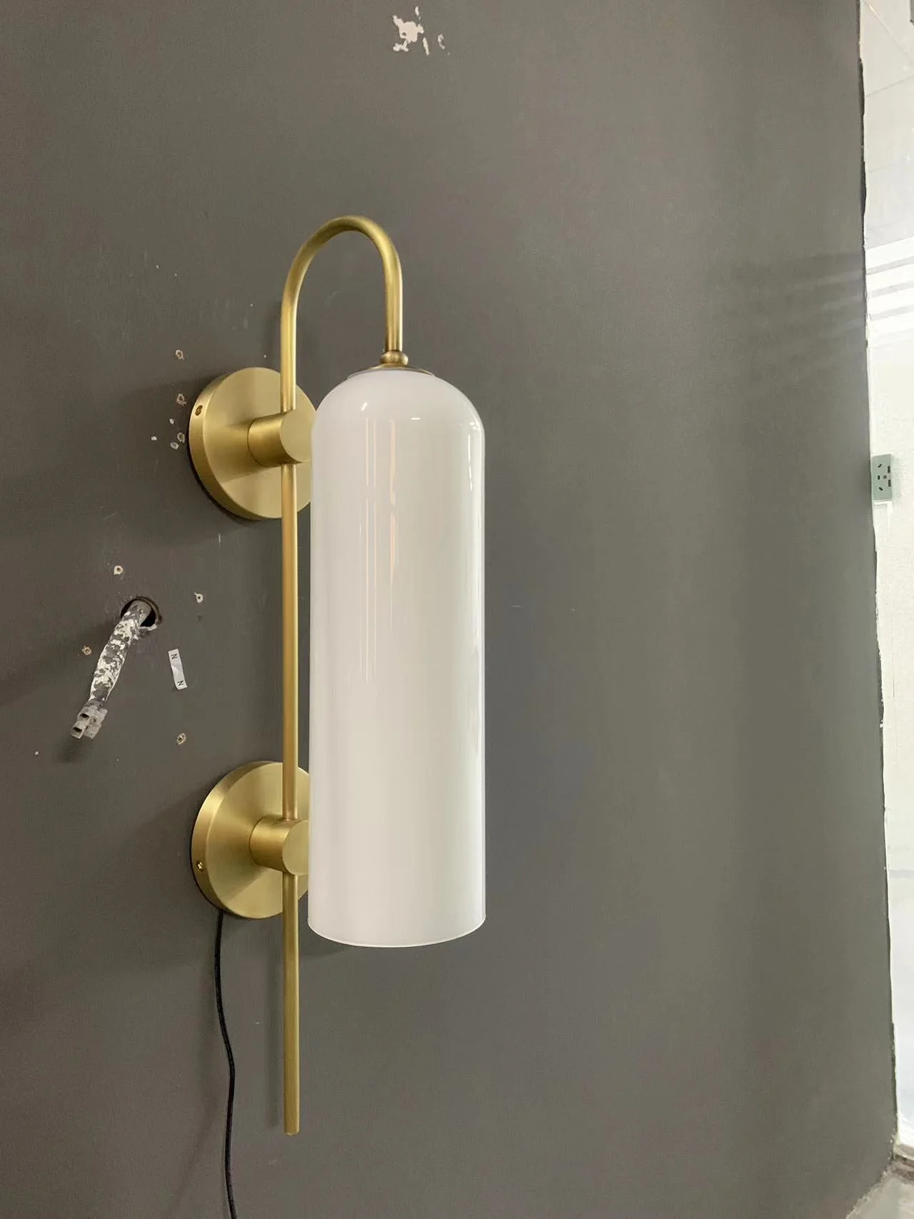 Kai Opal Glass Sconce - Image 5