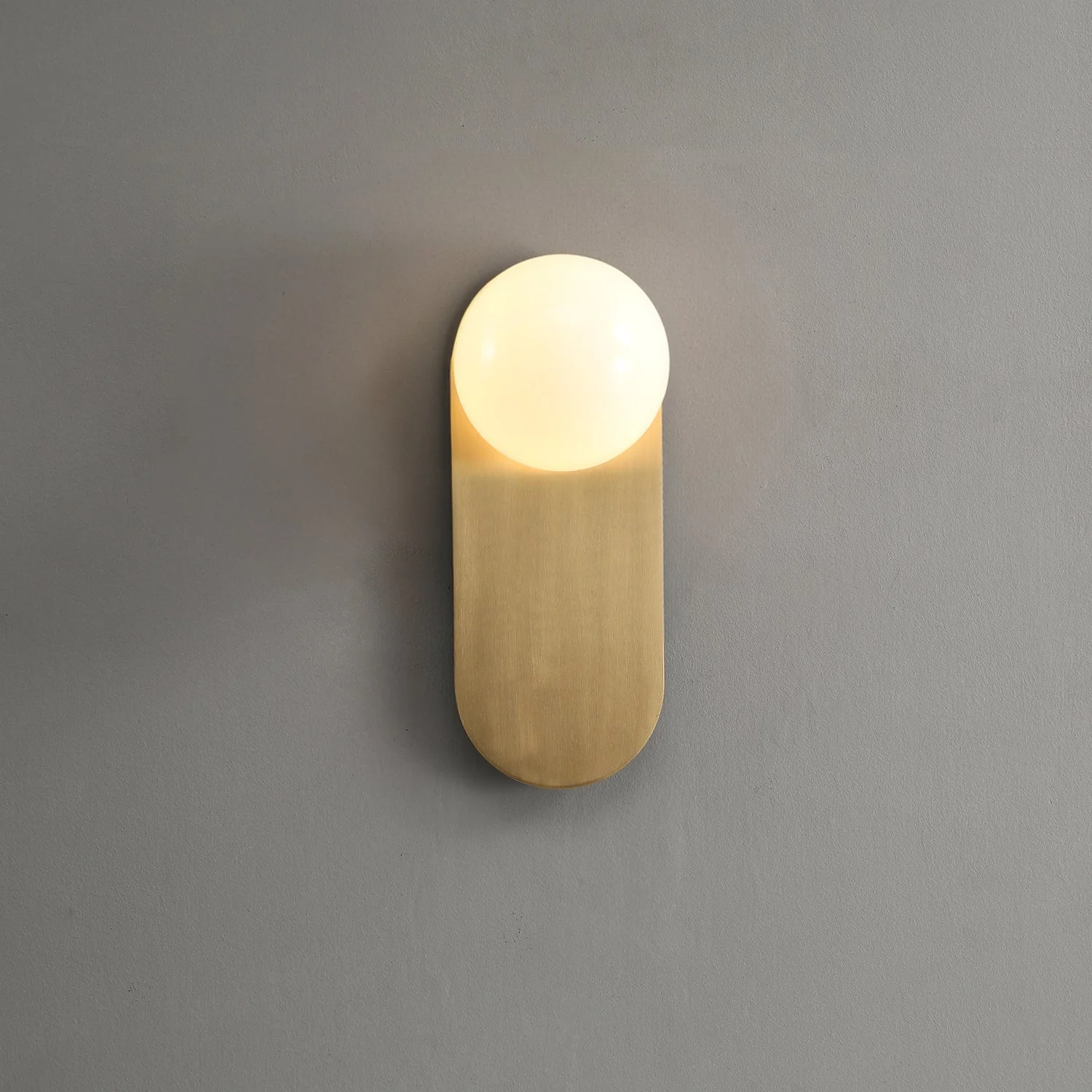 Liila 1 Brass Wall Lamp - Image 8
