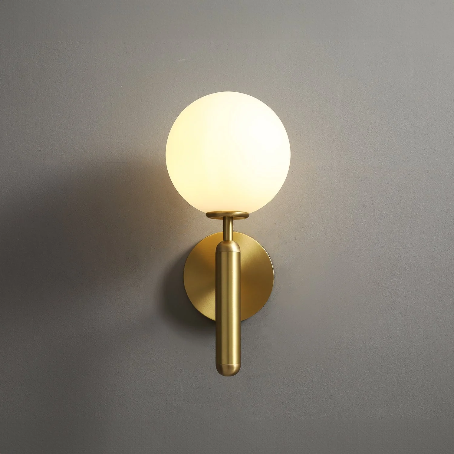 Miira Brass Wall Lamp - Image 7