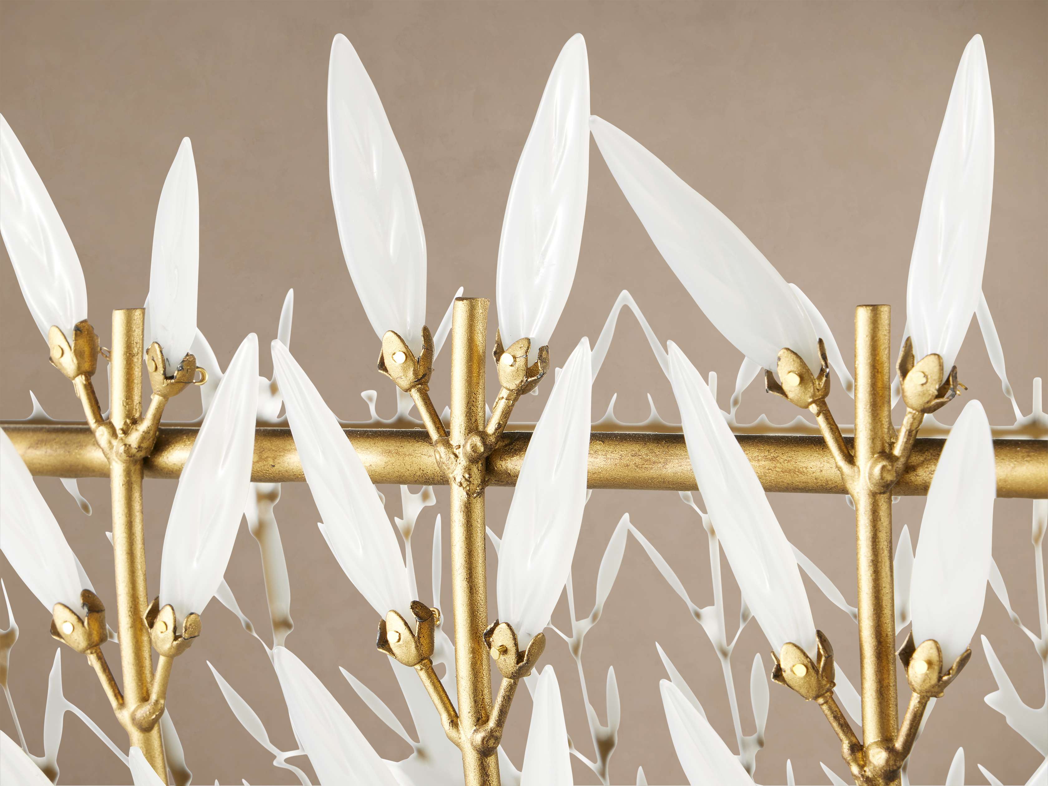 Morrigan Round Chandelier 34'' 56''D - Image 7