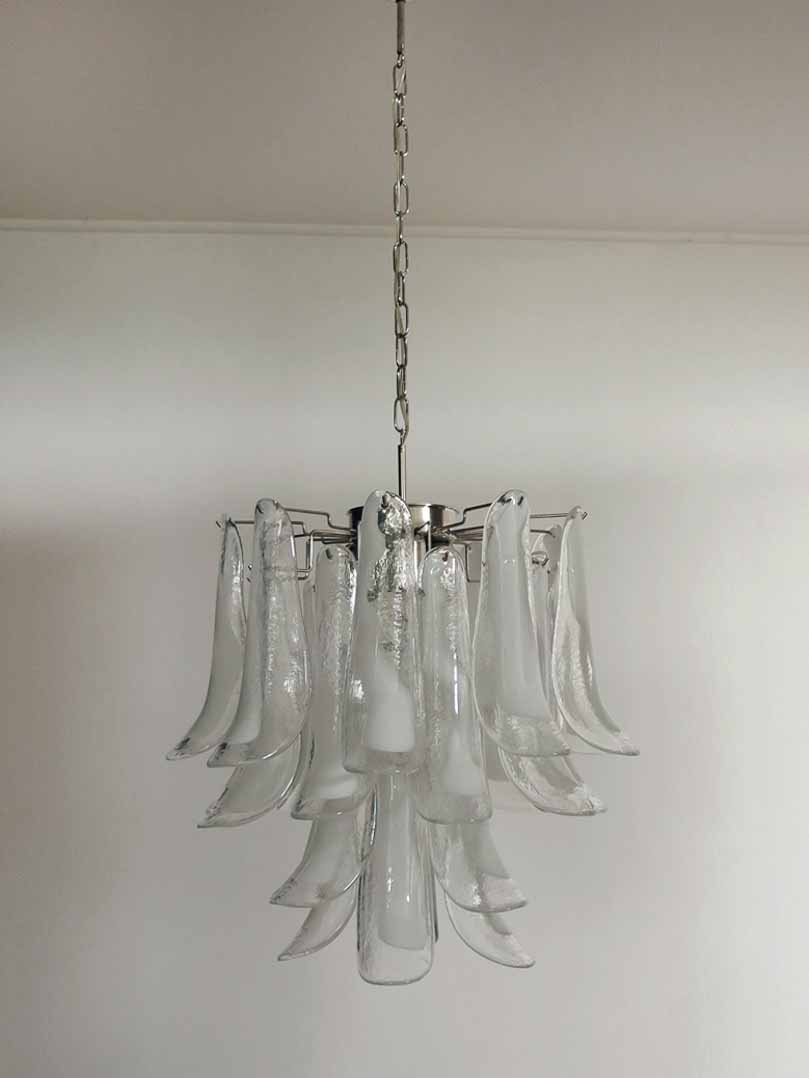 Murano Chandelier – 26 petals – White - Image 5