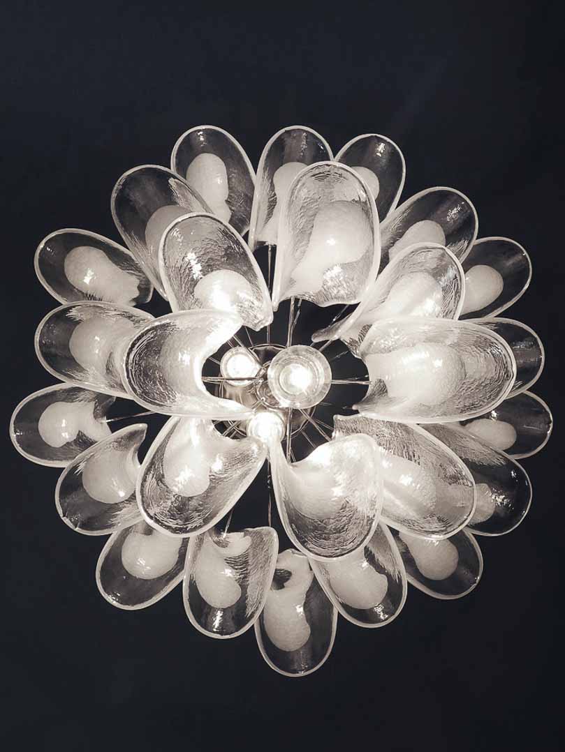 Murano Chandelier – 26 petals – White - Image 9
