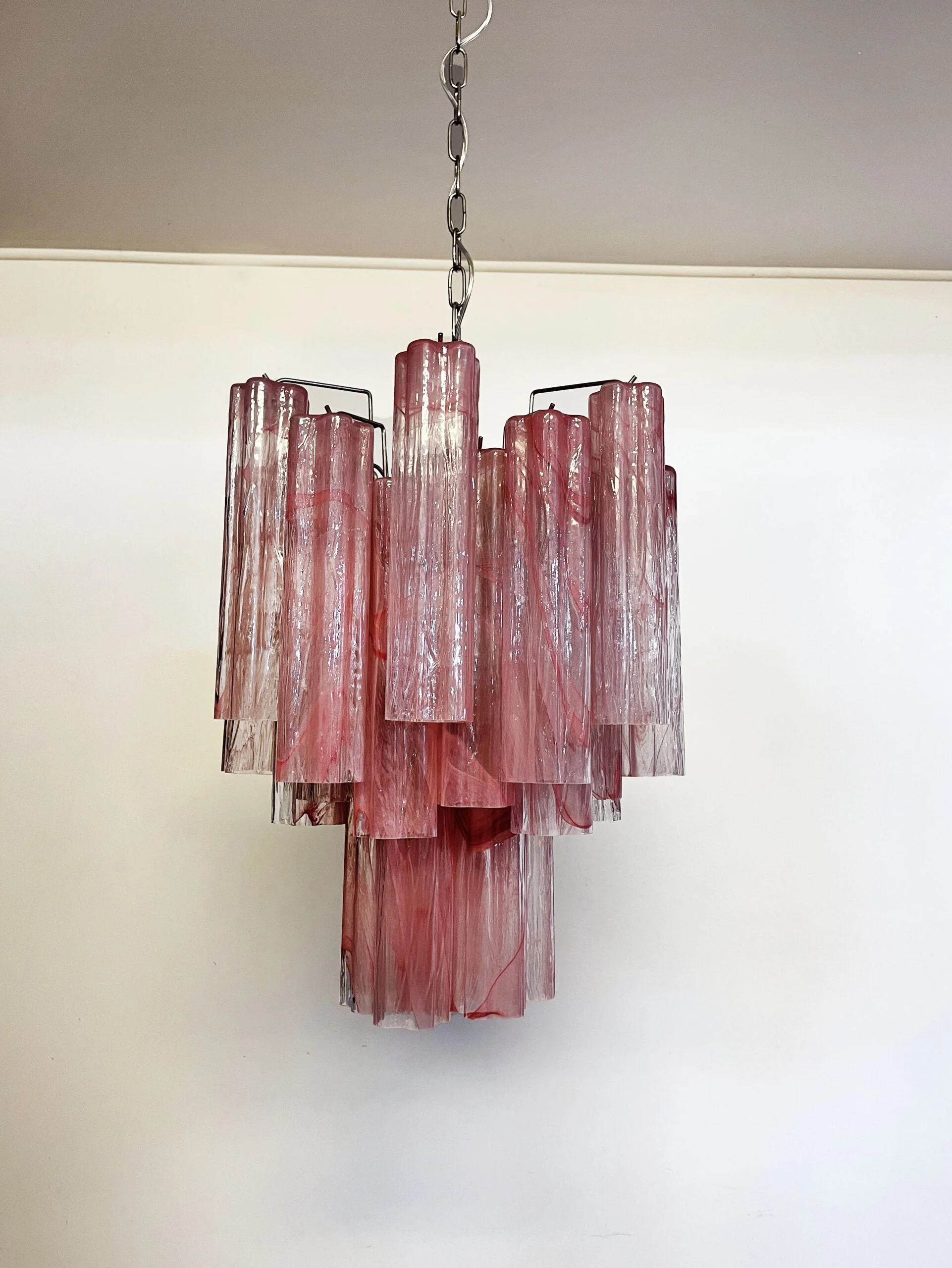 Murano Chandelier – 30 tubes – Alabaster Pink