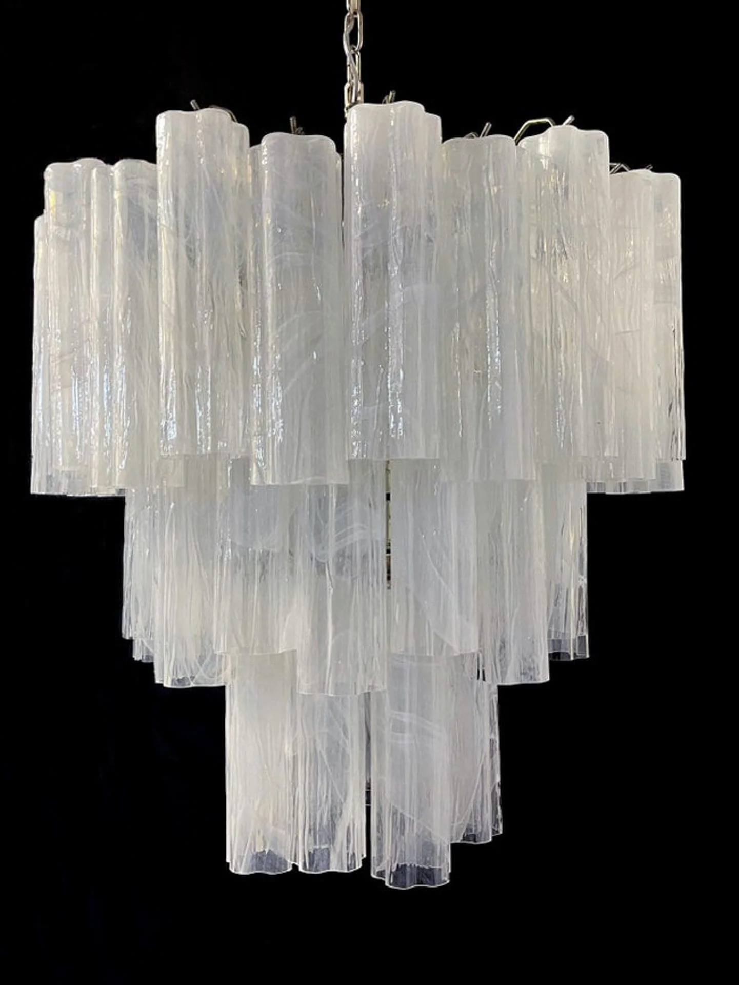 Murano Chandelier – 48 tubes – Alabaster White - Image 10