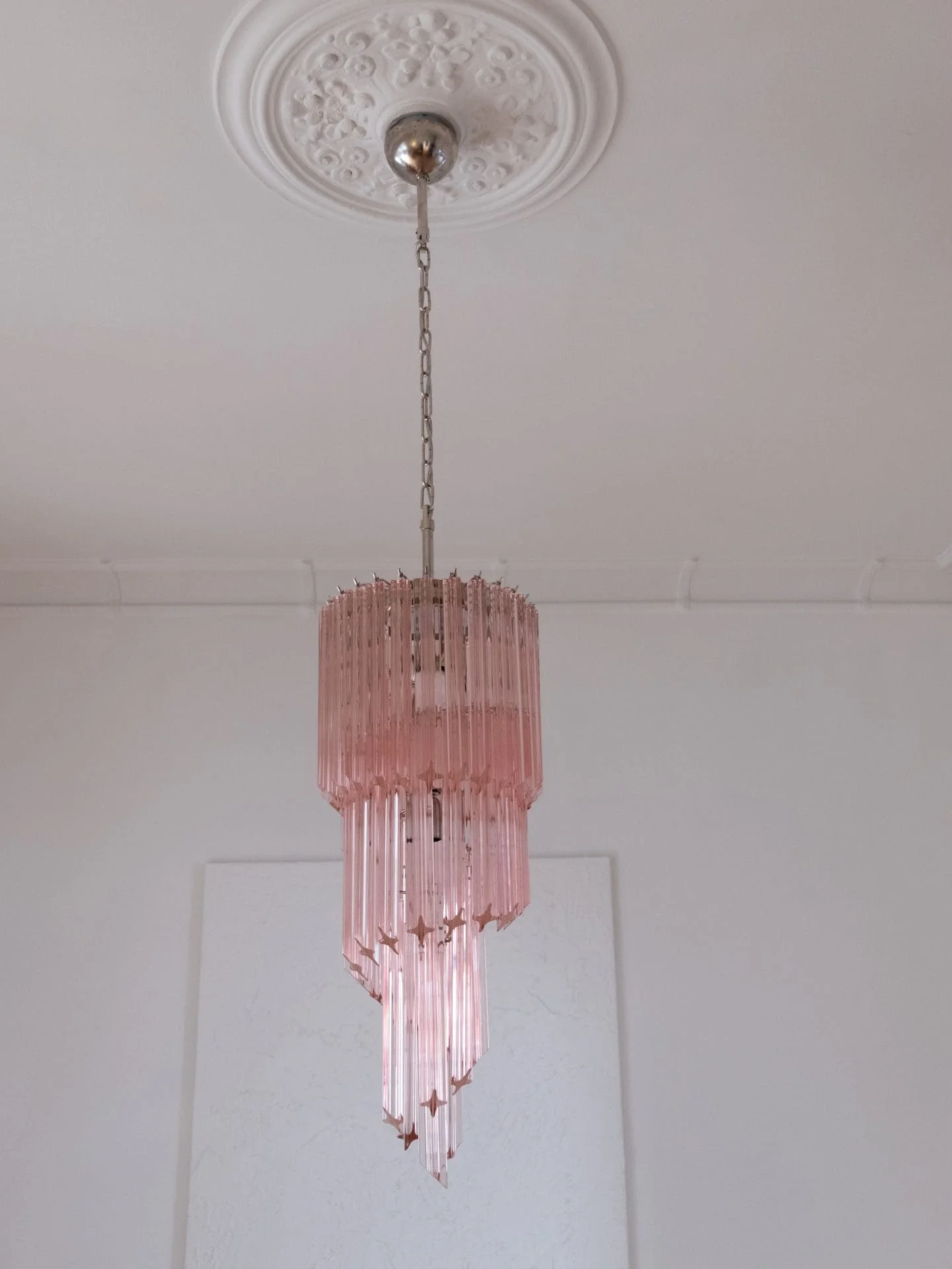 Murano Chandelier – Spiral – 54 prisms – Pink - Image 14