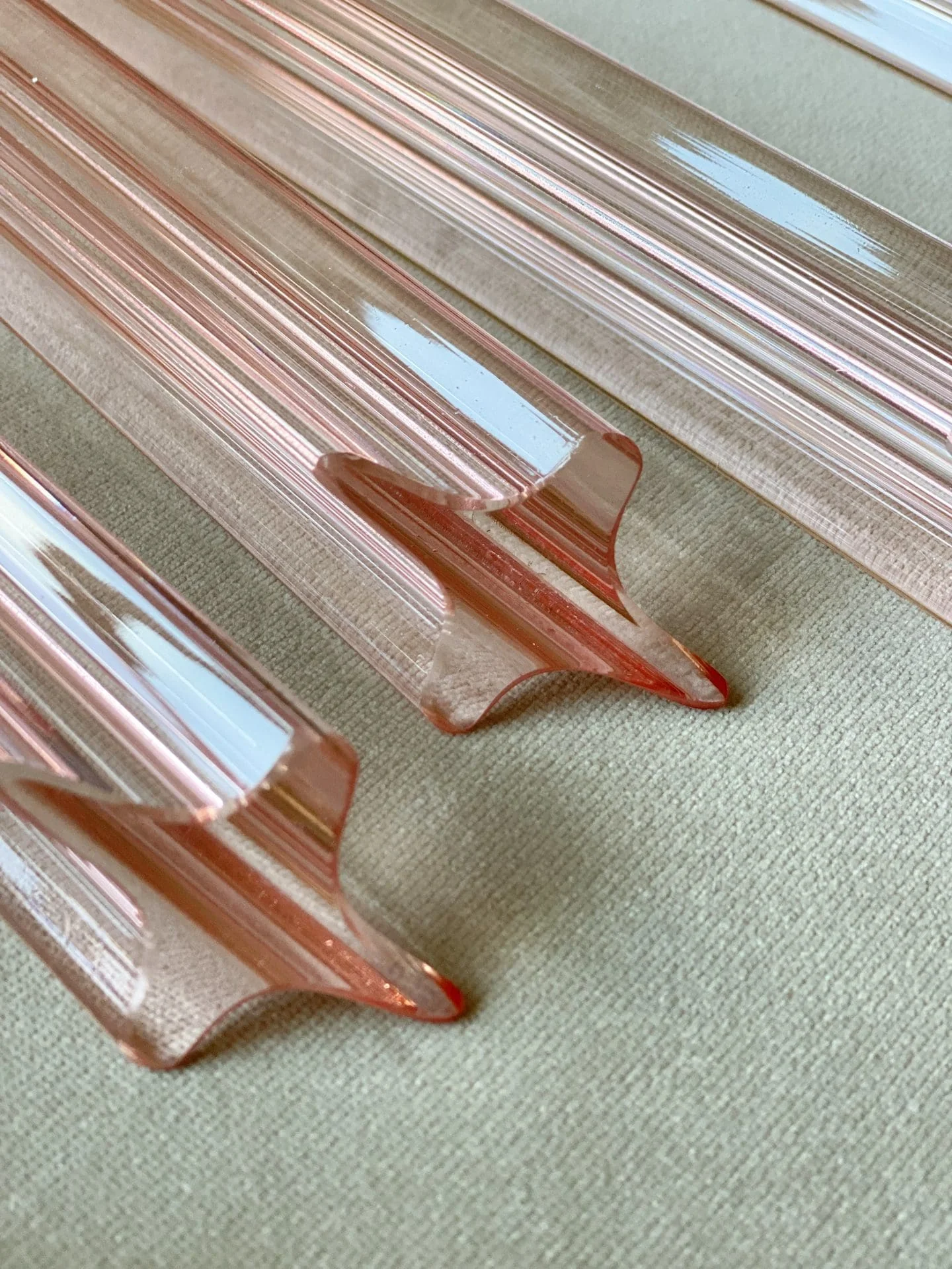 Murano Chandelier – Spiral – 54 prisms – Pink - Image 19