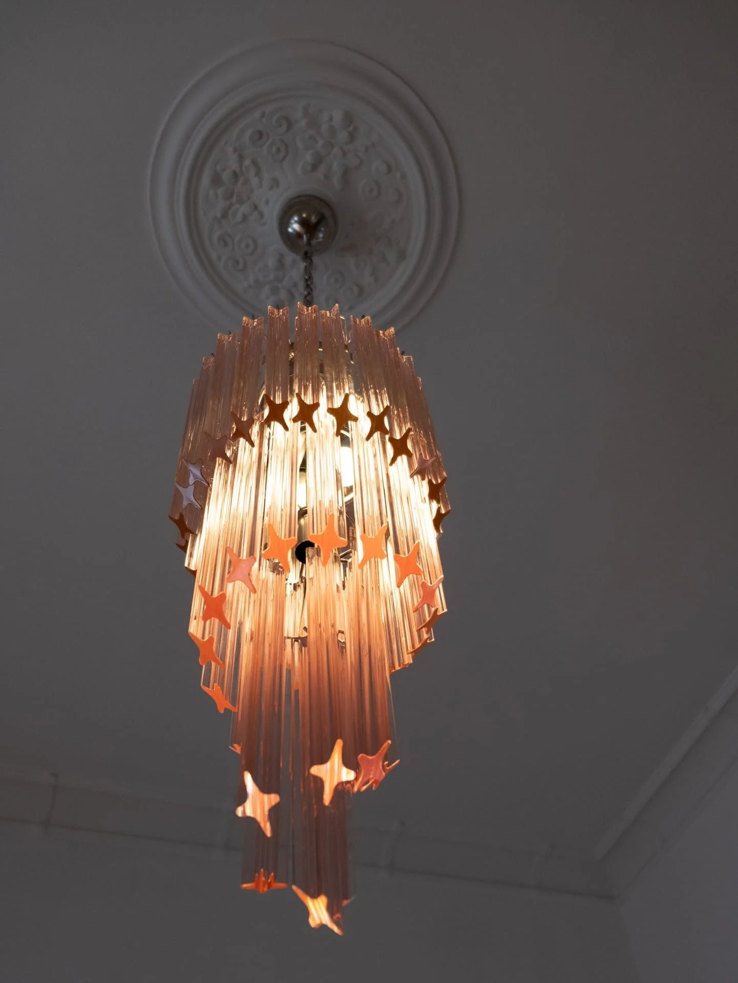 Murano Chandelier – Spiral – 54 prisms – Pink - Image 9