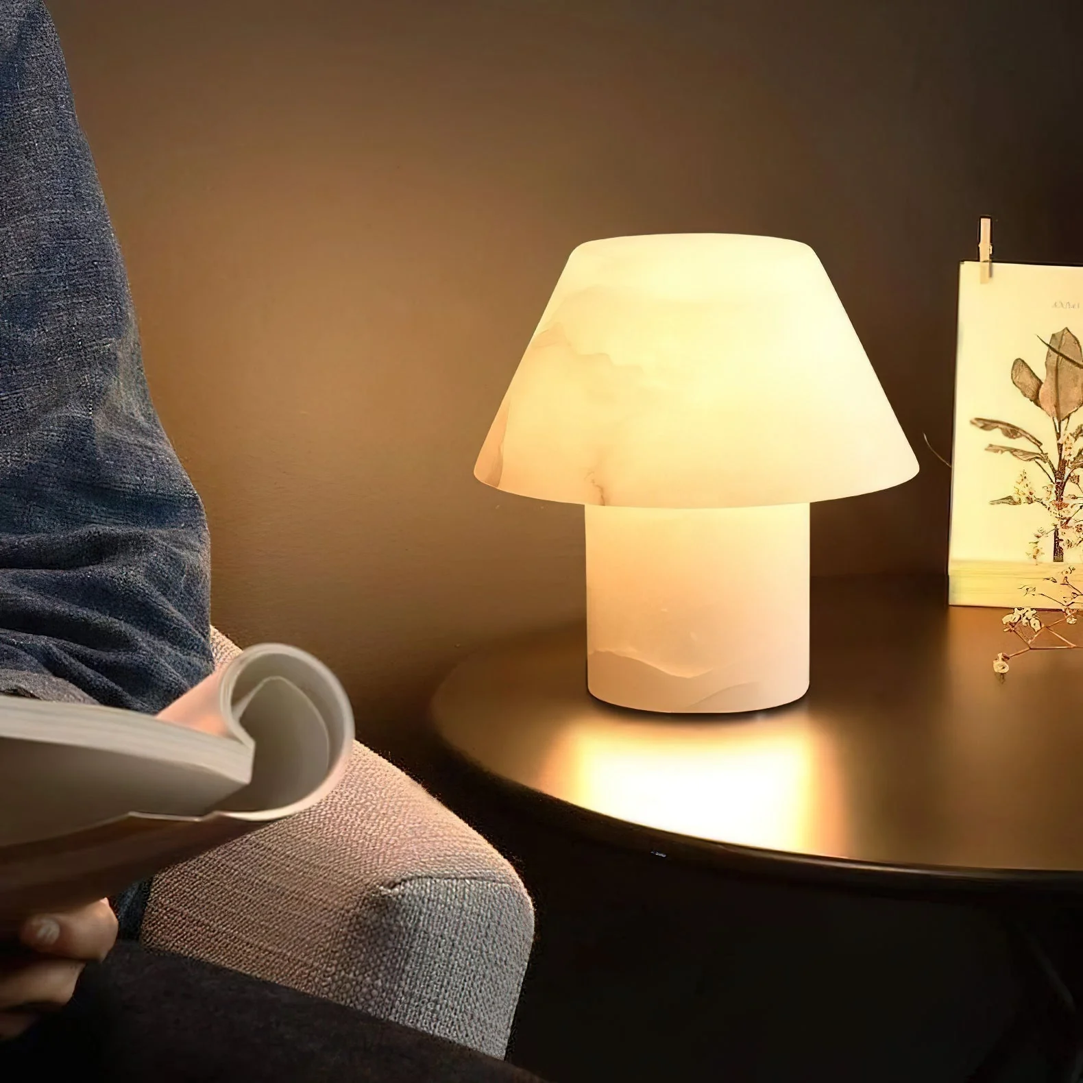 Parachilna Petra Alabaster Table Lamp - Image 9
