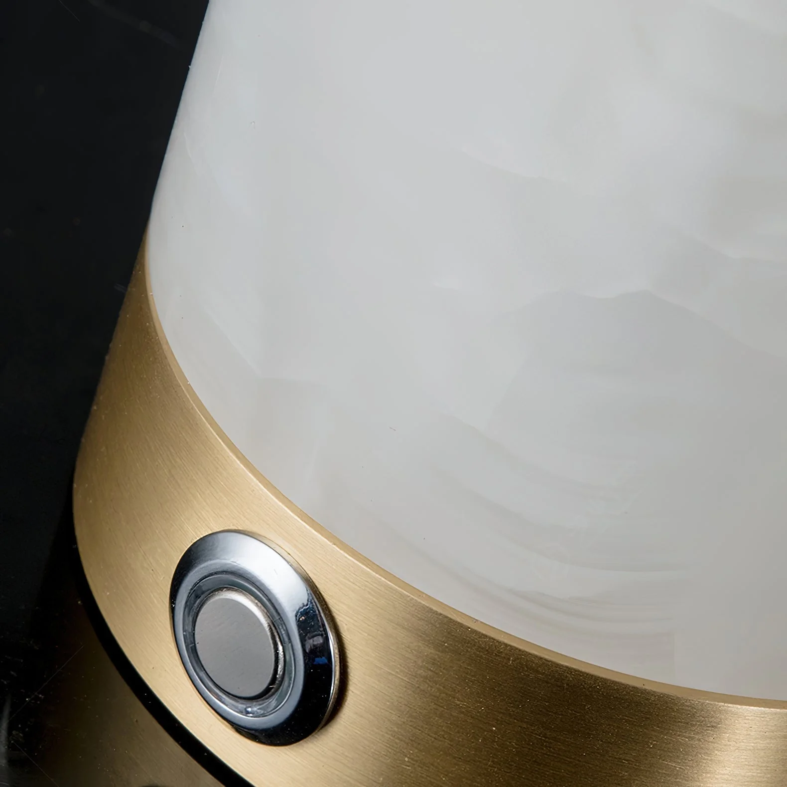Totem Alabaster Table Lamp - Image 12