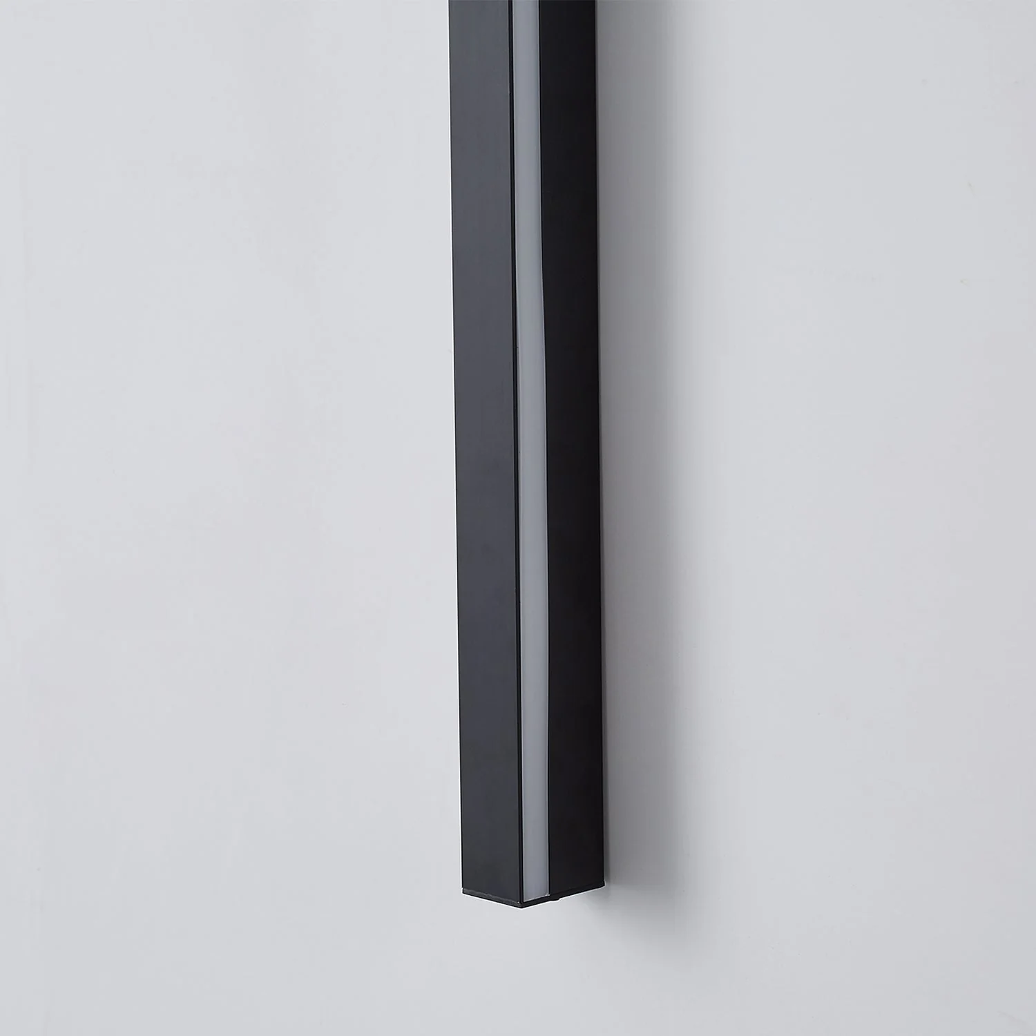 Tratto Wall Light - Image 8