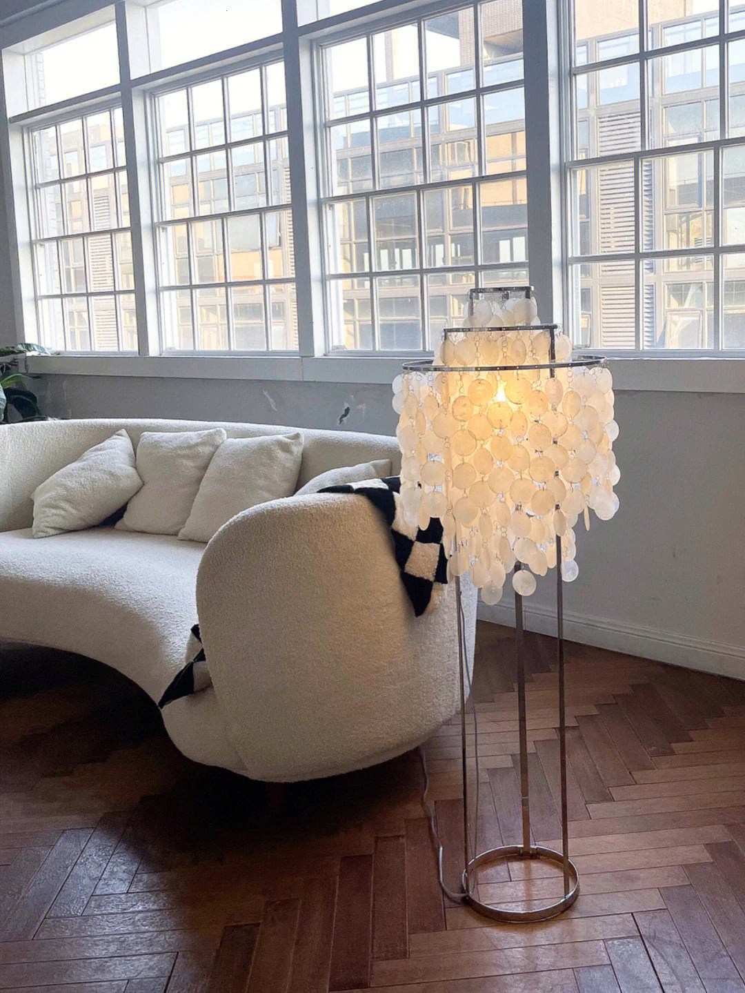 Shell Floor Lamp - Image 14